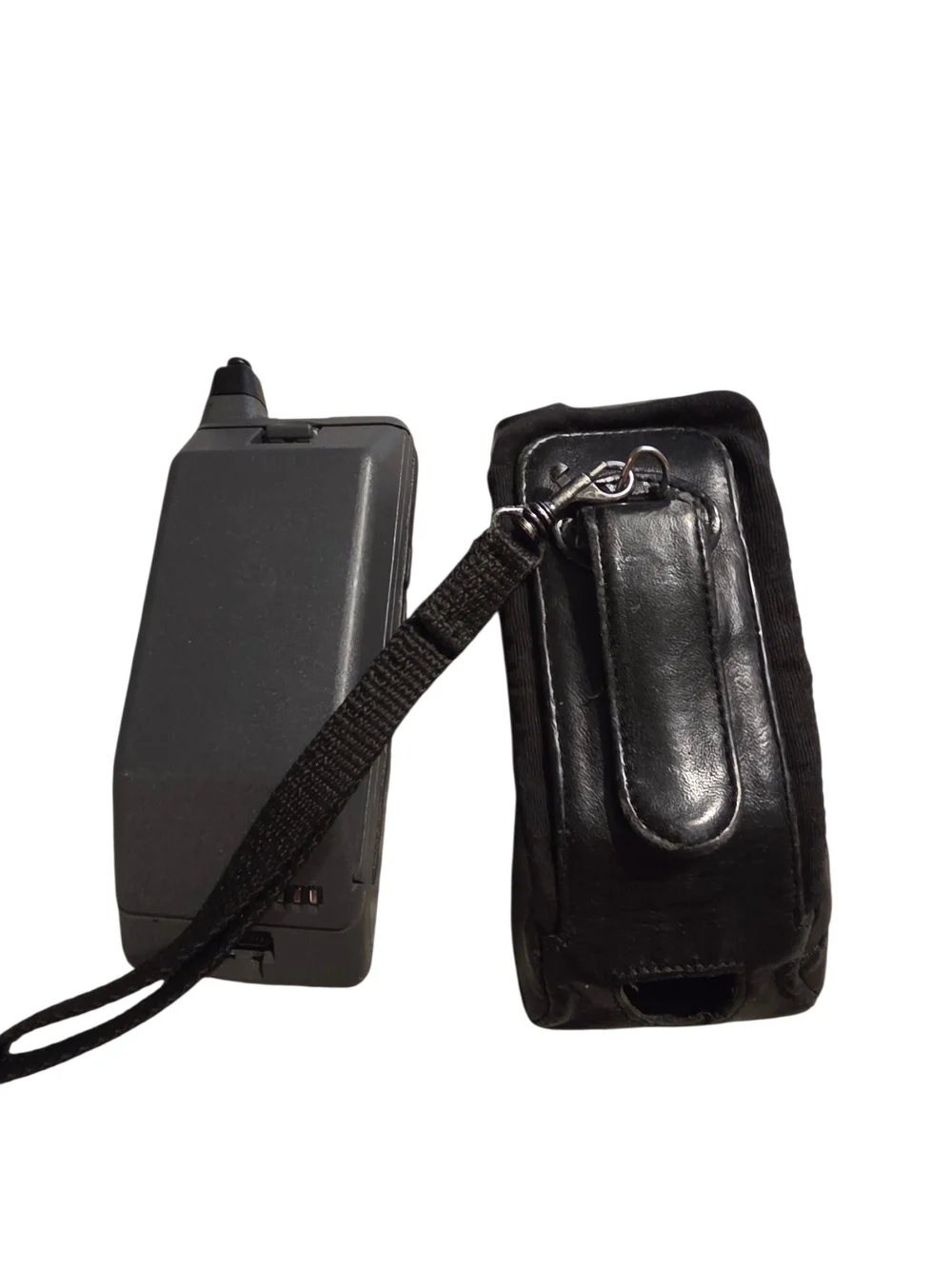 Vintage RadioShack CT-502 Cellular Flip Phone w/ Leather Case – Untested / Prop